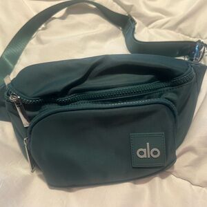 ALO Yoga Forest Green Belt Bag